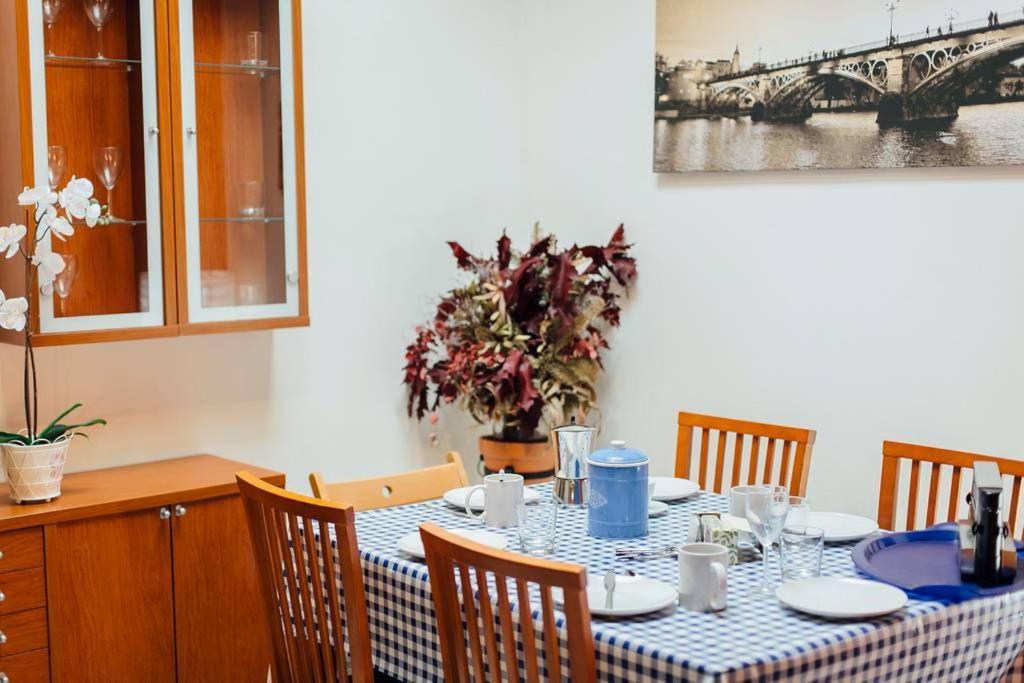 Precioso Apartamento En El Casco Antiguo De Triana Севилья Экстерьер фото